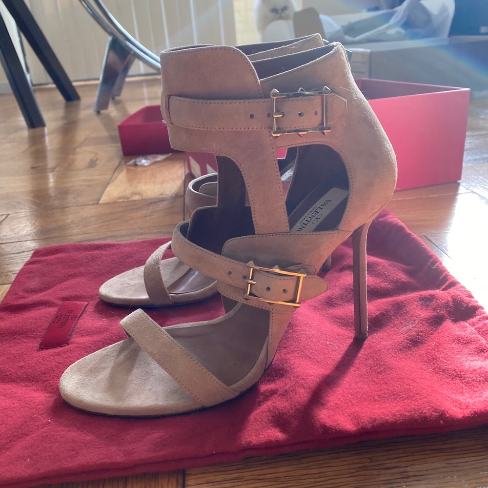 Valentino Hitch On Sandal